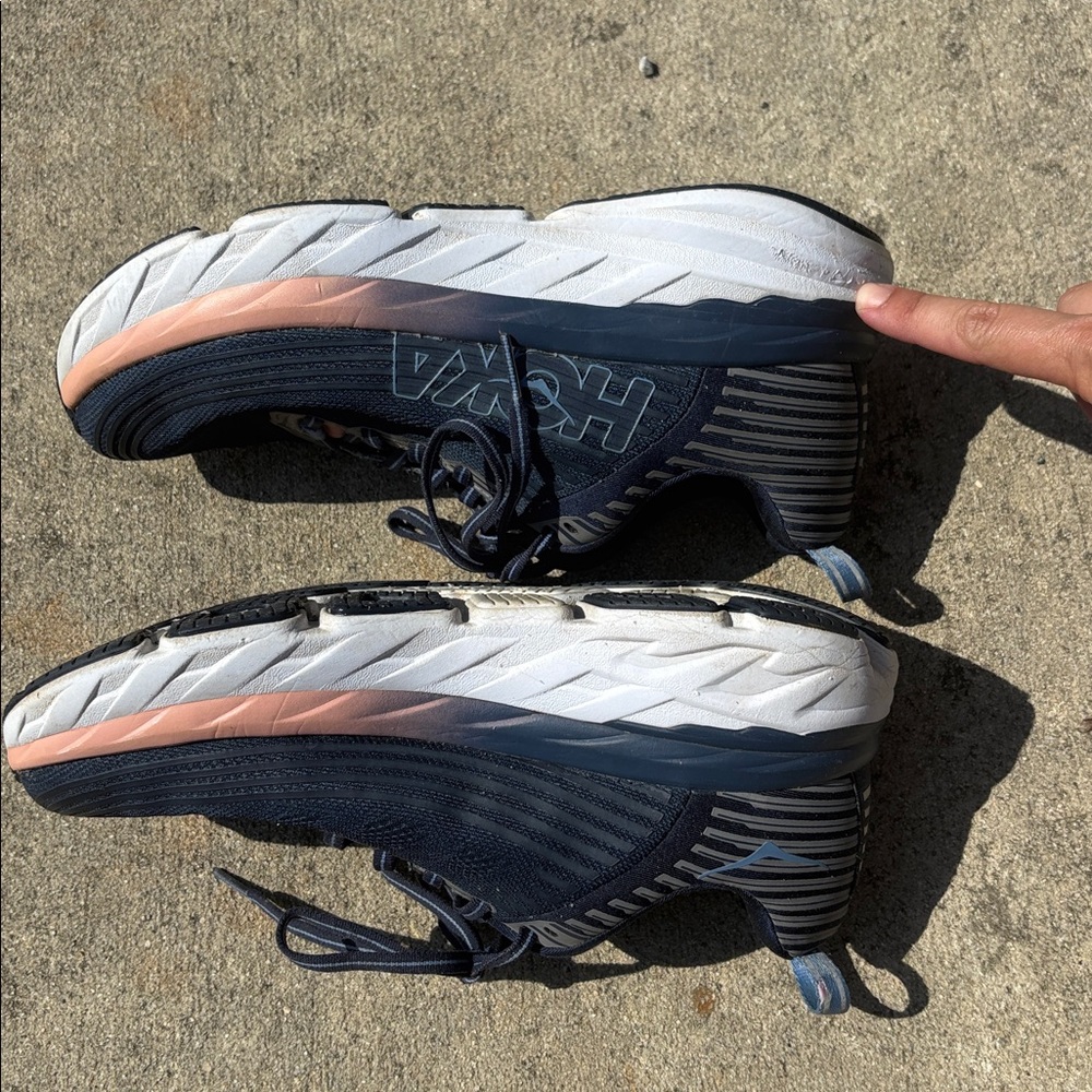 Women's Hoka One One Bondi 6 - Picture 4 of 5